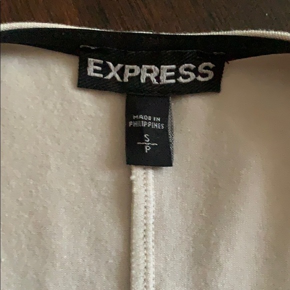 Express Tank Top - Picture 3 of 4